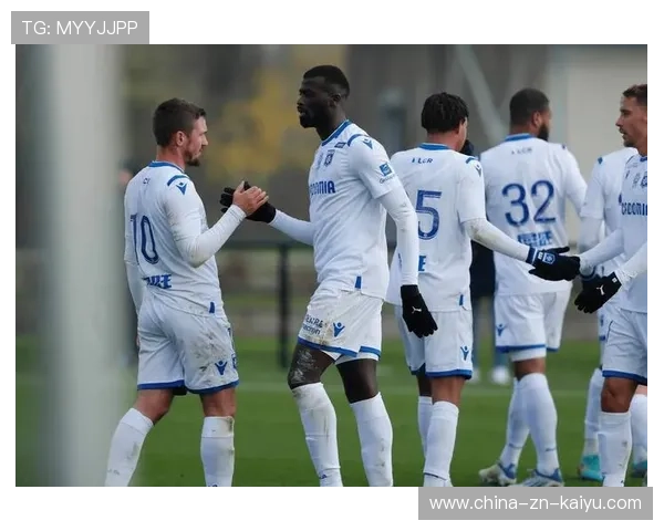 法甲新战术频频尝试，精彩配合成最大亮点，法甲新赛季